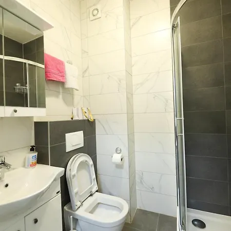 Apartman Slavisa Apartment *